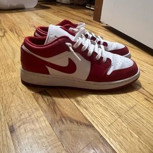 Nike Gym Red Jordan 1 Low